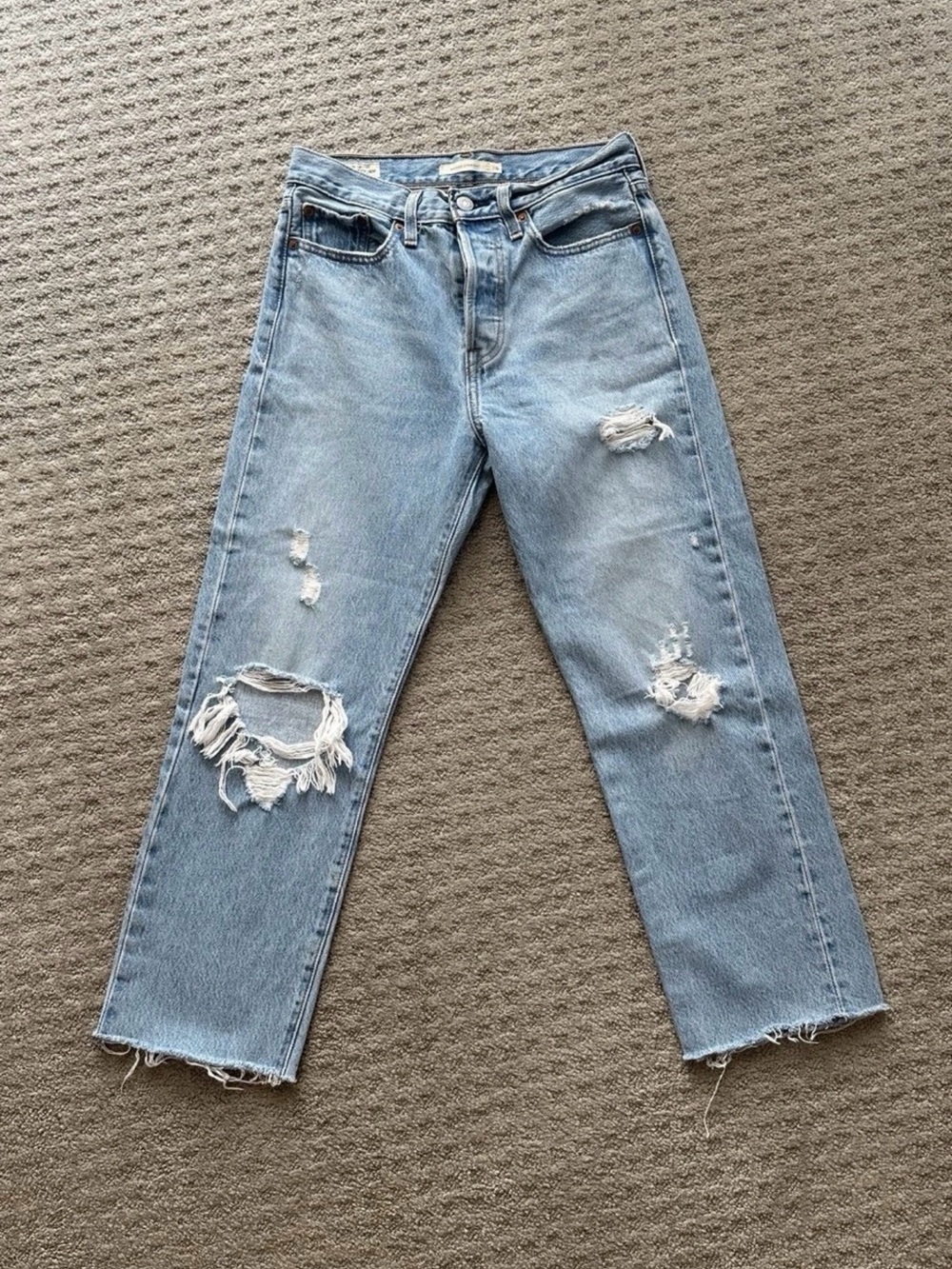Premium Levi’s Distressed Wedgie Straight Denim Size 26
